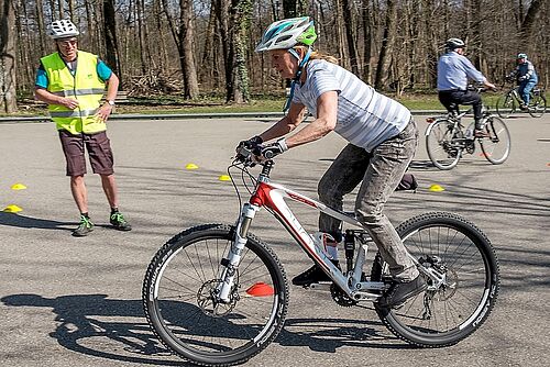 Fahre sicherer mit deinem Rad oder E-Bike – jetzt unsere Kurse buchen!