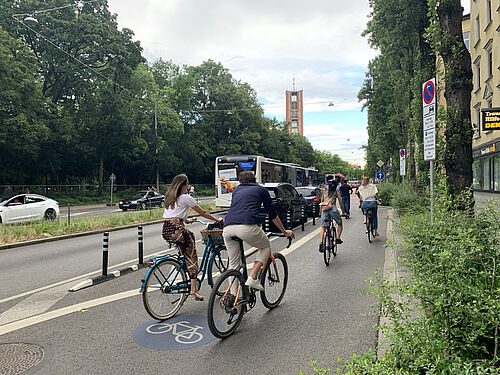 ADFC München lehnt Rückbau des Radfahrstreifens in der Lindwurmstraße ab
